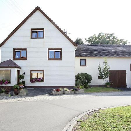 Apartment With Terrace And Pool In The Garden Pracht Buitenkant foto