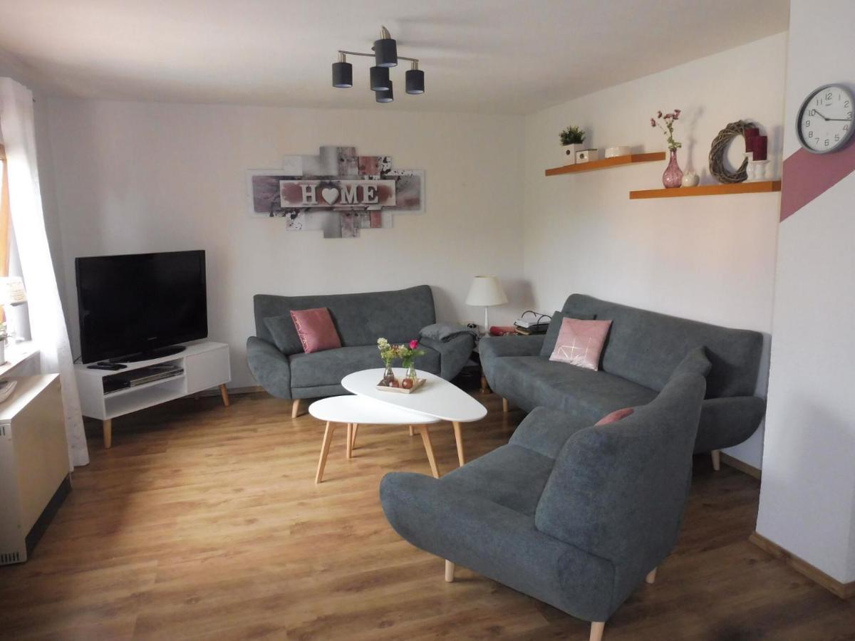 Apartment With Terrace And Pool In The Garden Pracht Buitenkant foto