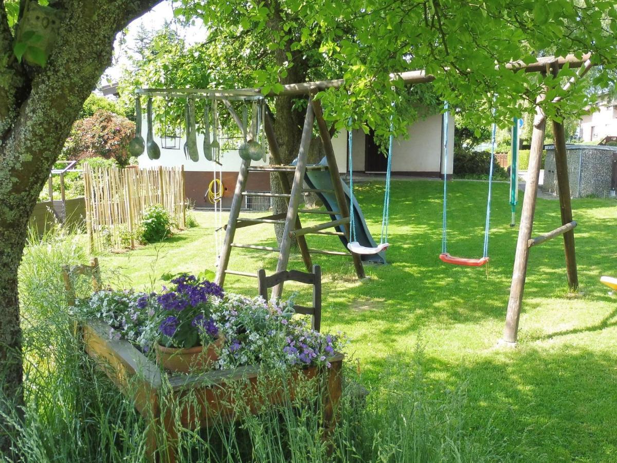 Apartment With Terrace And Pool In The Garden Pracht Buitenkant foto