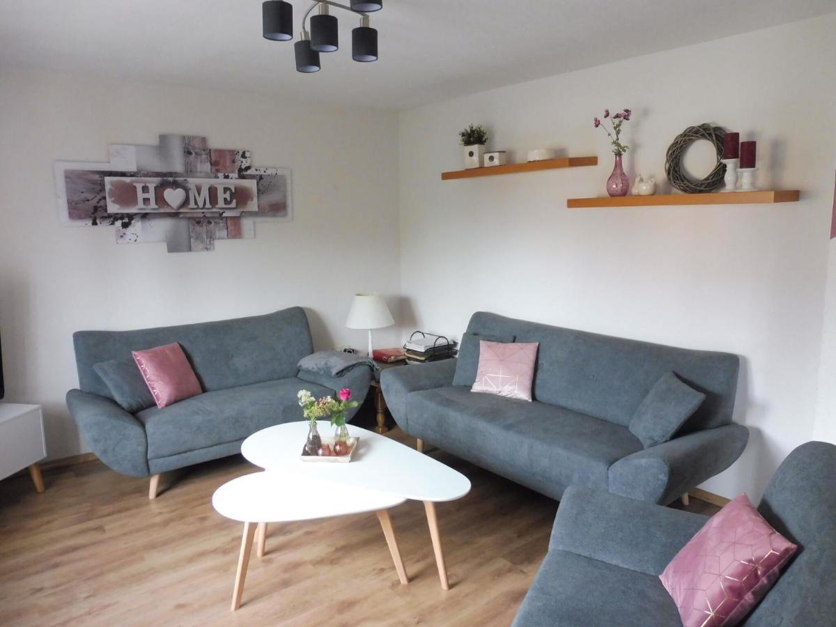 Apartment With Terrace And Pool In The Garden Pracht Buitenkant foto
